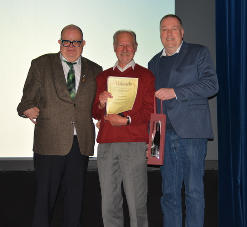 Dr. Gert Rottmann wird zum Ehrenprotokollf&uuml;hrer ernannt