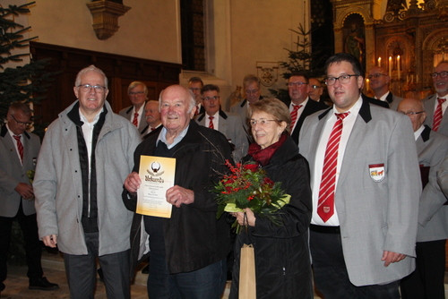 Hugo Fecker erhielt hohe Ehrung vom Chorverband Zollernalb- Sigmaringen