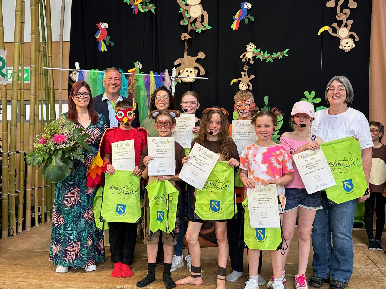 Musical „Im Dschungel ist der Teufel los“ - Ehrungen beim Kinderchor Haid